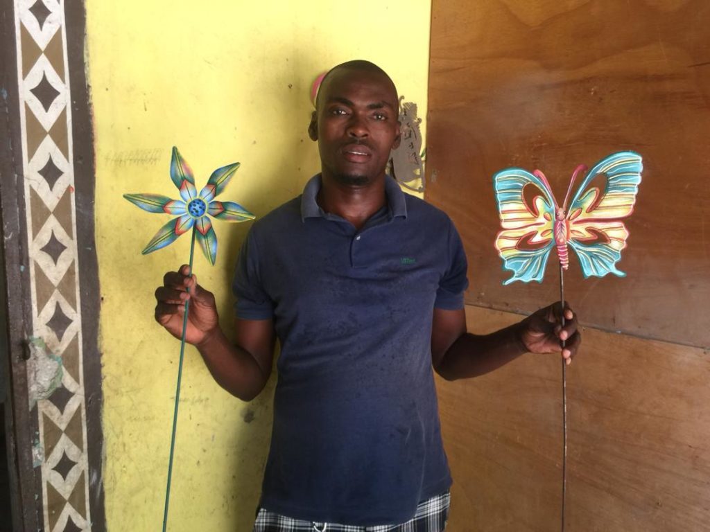 Garnier Jacques All items are handmade in Haiti.